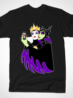Grimhilde & Maleficent Selfie T-Shirt